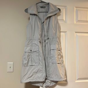 Athleta Light Grey City Slicker Lightweight Vest